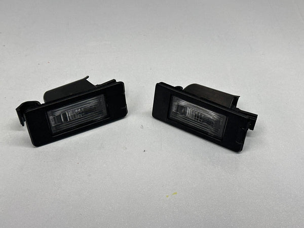 2018 TO 2023 CHEVROLET EQUINOX LICENSE PLATE LIGHTS REAR PAIR ASSY ASSY OEM 13590043
