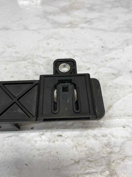 2020 FORD MUSTANG FUEL RAIL BRACKET FUEL RAIL BRACKET ASSY OEM JR3318D691BB