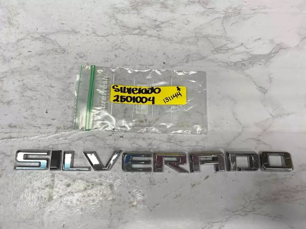 2019 20 21 22 23 CHEVROLET SILVERADO 1500 EMBLEMA DE PUERTA LETRAS SILVERADO ADORNO OEM
