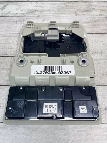 20 21 22 23 MAZDA CX-30 OVERHEAD CONSOLE ROOF FRONT CENTER DOOM LIGHT OEM BCKA6997YA75