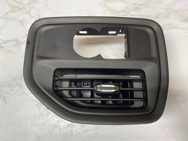 20 21 22 CHEVROLET SILVERADO 1500 VENTILACIÓN DE AIRE ACONDICIONADO HVAC EXTERIOR LADO IZQUIERDO OEM 84701324