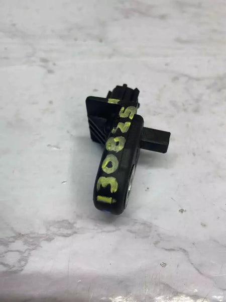 20 21 22 23 TOYOTA COROLLA IMPACT SENSOR FRONT RIGHT SIDE OR LEFT SIDE OEM 8917302130