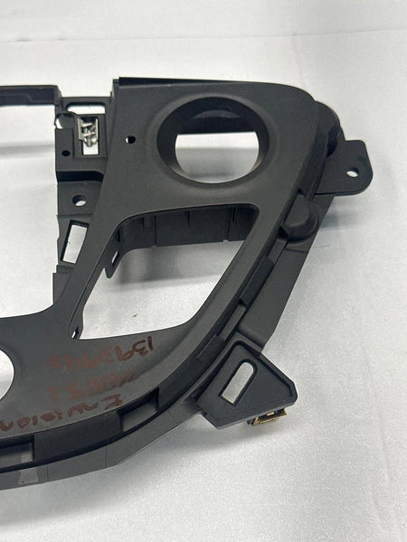 2016 TO 2020 BUICK ENVISION RADIO AM FM RADIO TRIM COVER BEZEL ASSY OEM 84463577