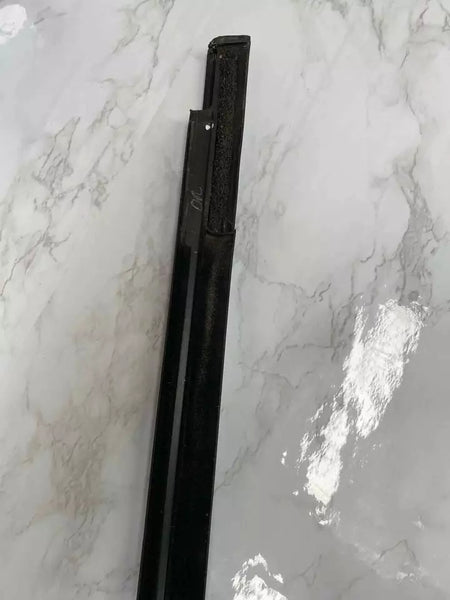 17 18 19 20 21 22 23 GMC ACADIA ROCKER MOULDING LEFT CHROME MOULDING HAS A SMALL DENT 84160415