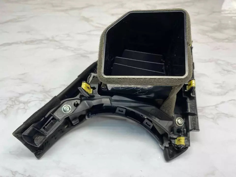 20 21 22 23 MAZDA CX-30 AC VENT HVAC AC FRONT LEFT DRIVER SIDE OEM