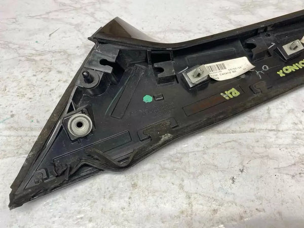 18 19 20 21 22 23 CHEVROLET EQUINOX MOLDURA DE APLIQUE DEL LADO DERECHO DEL PORTON TRASERO OEM 84214228