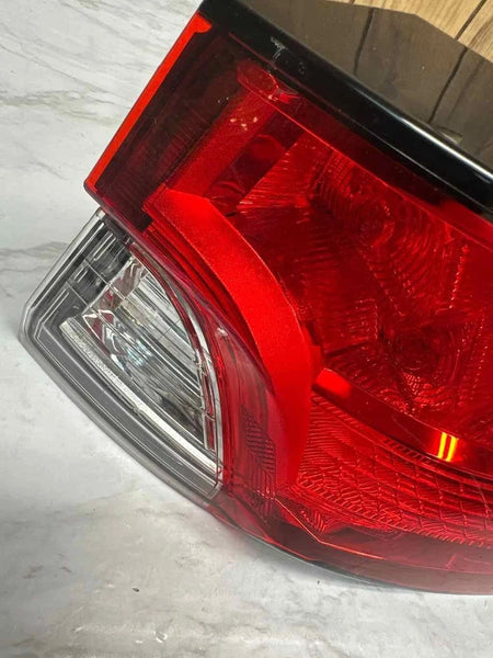 2022 TO 2023 TOYOTA COROLLA CROSS TAIL LIGHT QUARTER RIGHT SIDE ASSY OEM 815500A170 LED
