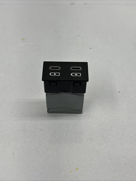 2020 TO 2023 TOYOTA COROLLA CENTER CONSOLE DUAL PORT CHARGER OEM 8553260040