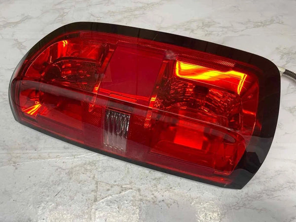 2015 TO 2022 CHEVROLET COLORADO TAIL LIGHT RIGHT SIDE PICKUP ASSY OEM 84630993