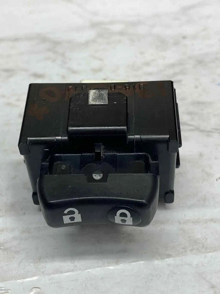 2017 TOYOTA 4RUNNER DOOR LOCK SWITCH FRONT RIGHT SIDE PASSANGER DOOR OEM 863