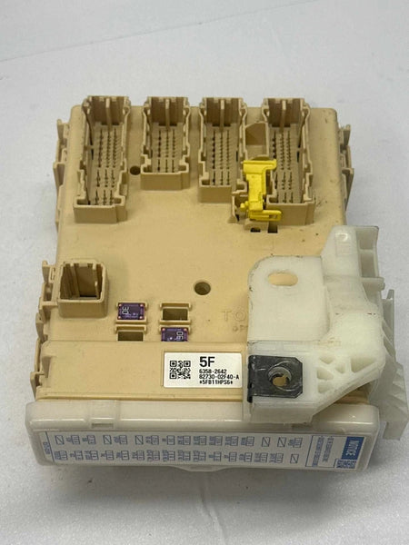 2015 TOYOTA COROLLA JUNCTION BOX FUSE RELAY BLOCK CABIN ASSEMBLY OEM 63582642