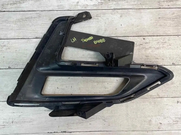 NISSAN SENTRA FOG LIGHT TRIM 20 22 FRONT LEFT SIDE BUMPER MOUNTED OEM 622576LB0B