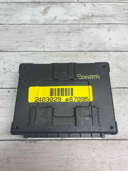 Hyundai Sonata body control module 18 to 19 BCM unit assy OEM 95400C2720