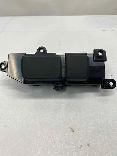 2018 HYUNDAI SANTA FE DASH SWITCH HEATED RIGHT SIDE SWITCH ASSY OEM 933104Z200