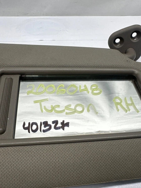 2010 TO 2015 HYUNDAI TUCSON SUN VISOR RIGHT PASSANGER SIDE ASSY OEM 852202S080MCH