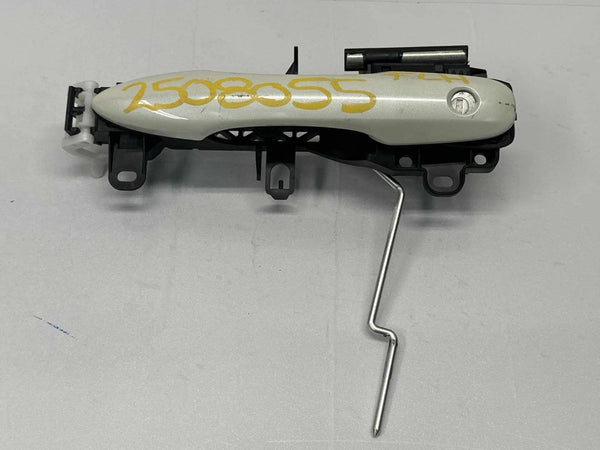 2020 TO 2024 TOYOTA COROLLA DOOR HANDLE OUTSIDE FRONT LEFT SIDE 6920247040 WHITE 070