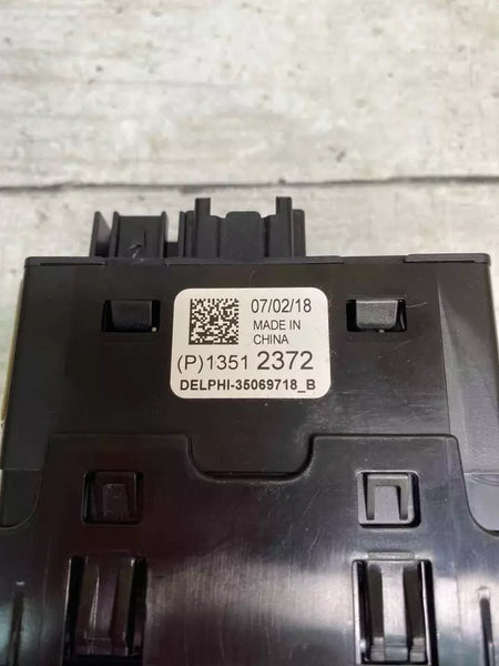 Chevrolet Equinox usb android 2019 auxiliary port assy OEM 13512372