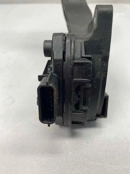 2018 NISSAN ROGUE SPORT ACCELERATOR PEDAL PEDAL ASSEMBLY 2.0L OEM 18002DF30A