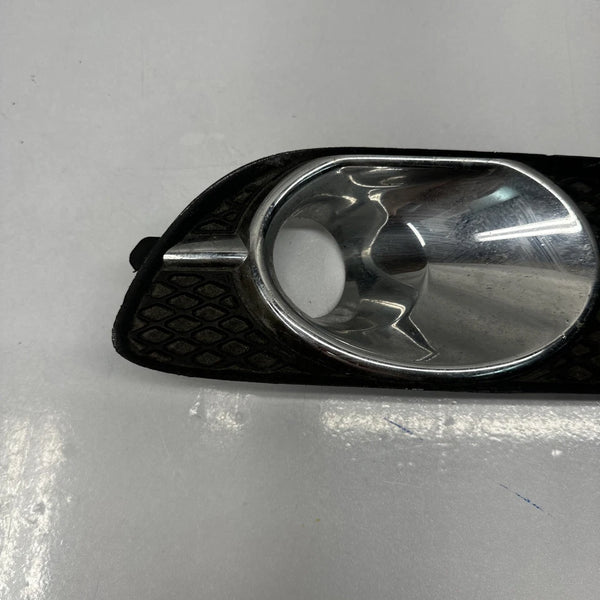 2012 TO 2017 BUICK VERANO FOG LIGHT COVER FRONT PASSANGER SIDE ASSY OEM 25887491