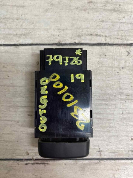 INTERRUPTOR ESTABILIZADOR DEPORTIVO MITSUBISHI OUTLANDER 2020 CONJUNTO OEM