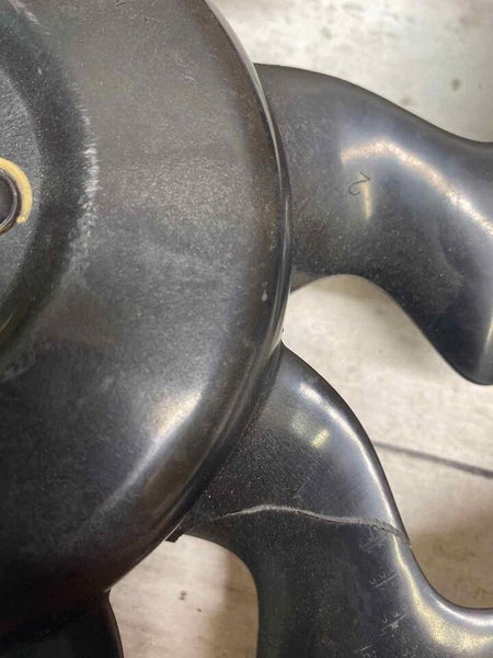 Motor de refrigeración eléctrico Kia Forte 19 22 con cuchillas OEM 25386M6140 Cuchilla rota