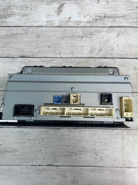 Toyota CHR radio am fm 20 to 22 display screen & receiver assy OEM 8614010100