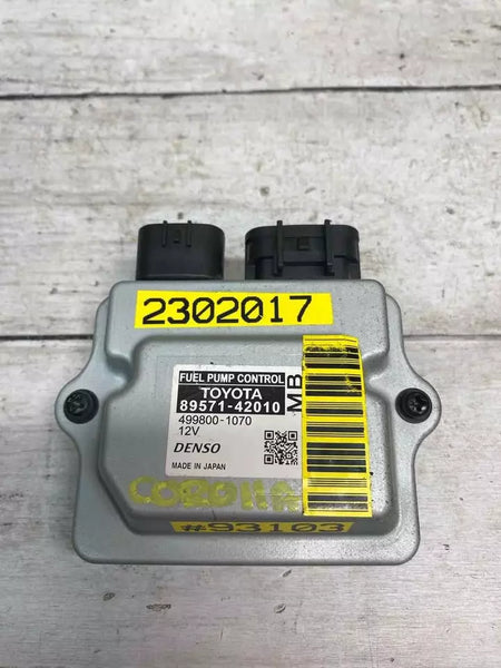 Toyota Rav4 fuel pump 2019 to 2023 control module unit assy OEM 8957142010