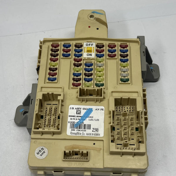 2018 HYUNDAI SANTA FE JUNCTION BOX CABIN FUSE RELAY BLOCK ASSY OEM 919504Z590