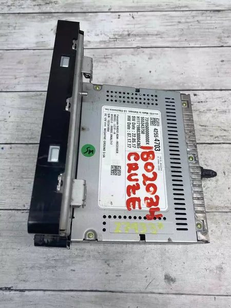 2018 CHEVY CRUZE RADIO AM FM PANTALLA DIPSLAY OEM 42554703 LA PANTALLA TIENE RASGUÑOS