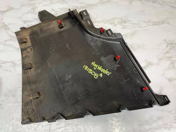 2022 23 24 TOYOTA HIGHLANDER CONSOLA CENTRAL LADO DERECHO CUBIERTA DE MOLDURA TRASERA 589130E060