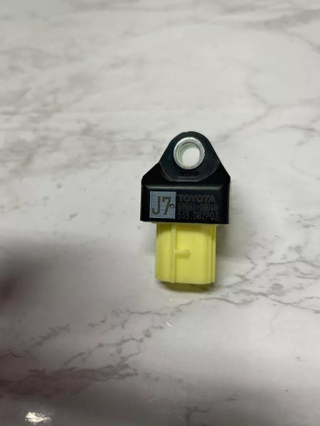 2014 15 16 17 18 19 TOYOTA COROLLA IMPACT SENSOR FRONT OR REAR RIGHT OR LEFT OEM 8983128040