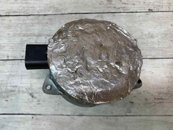 2019 2022 JEEP CHEROKEE 3.2L FAN ELECTRIC COOLING MOTOR ASSY OEM 68437465AA