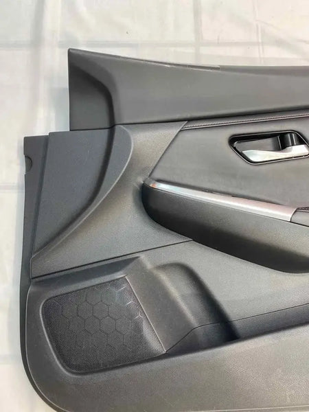 Nissan Sentra Door Panel trim 2020 a 2022 Frente Direita Couro Preto 809A06lB0C