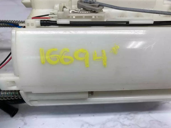 16 17 18 19 20 21 22 23 TOYOTA TACOMA BOMBA DE COMBUSTIBLE 2.7L 4 CIL CONJUNTO COMPLETO OEM 7702004100