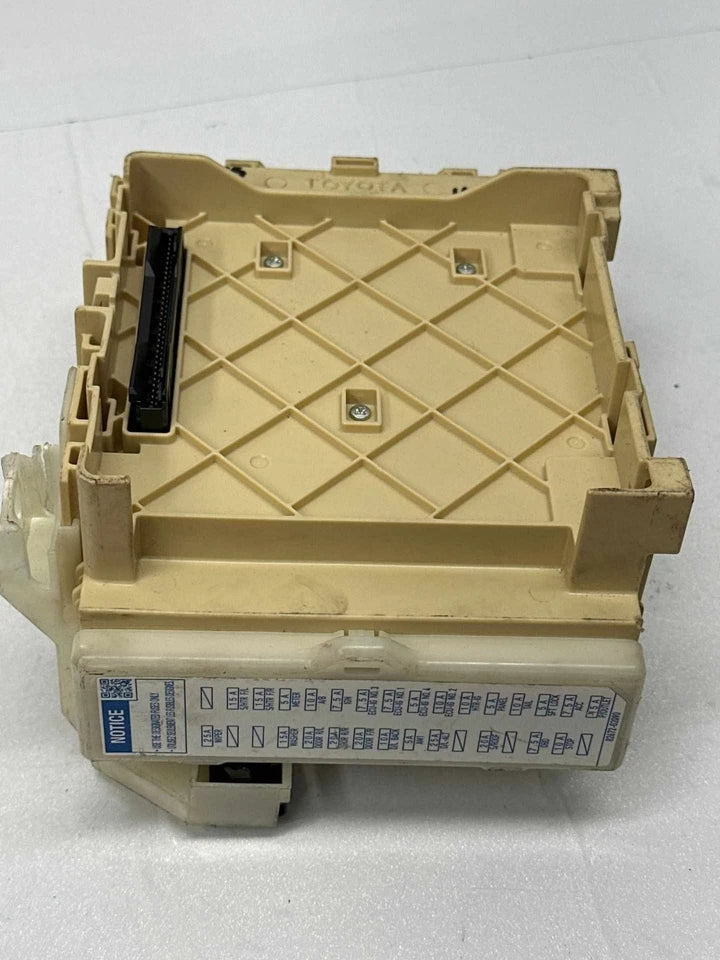 2015 TOYOTA COROLLA JUNCTION BOX CABIN RELAY JUNCTION BOX ASSEMBLY OEM ...