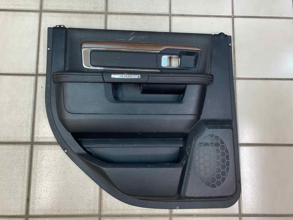 Moldura de panel de puerta de Dodge Ram 13 a 21, cabina doble, parte trasera izquierda, negra, OEM 1VE131X9AB
