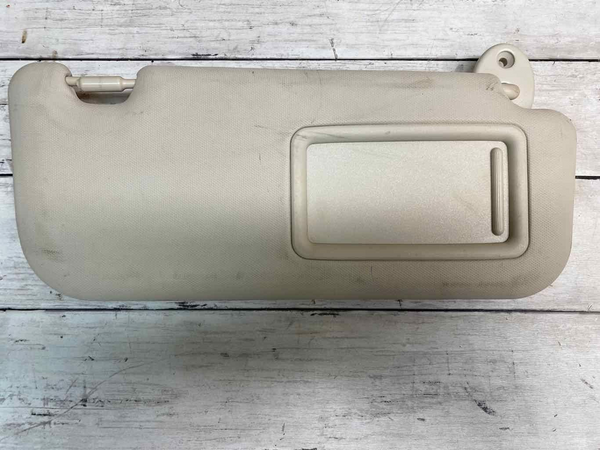 19 20 21 22 TOYOTA COROLLA PARASOL LADO DEL PASAJERO DERECHO COLOR GRIS OEM 7431012J70C0