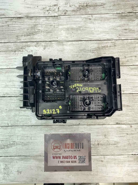 2018 2019 GMC TERRAIN 2.0L ENGINE FUSE BOX ASSY OEM 23246682