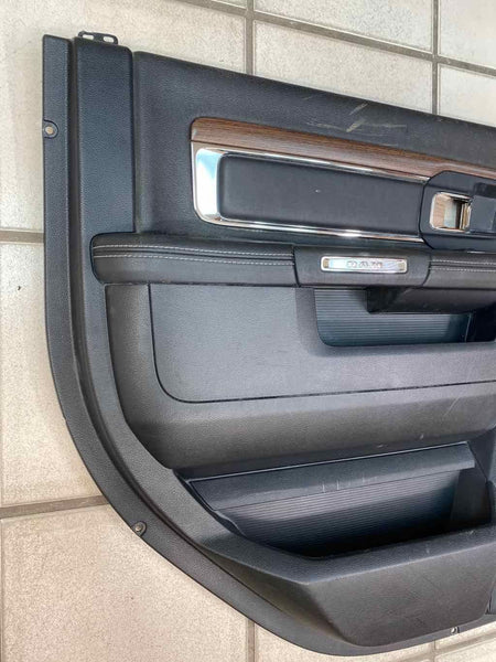 Moldura de panel de puerta de Dodge Ram 13 a 21, cabina doble, parte trasera izquierda, negra, OEM 1VE131X9AB