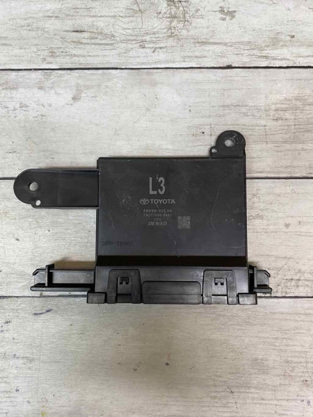 20 22 TOYOTA COROLLA AC HVAC TEMPERATURE CONTROL MODULE ASSY OEM 8865002L30