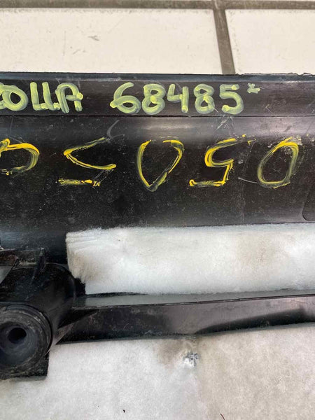14 19 TOYOTA COROLLA 1.8L ENGINE COVER OEM 11212T140