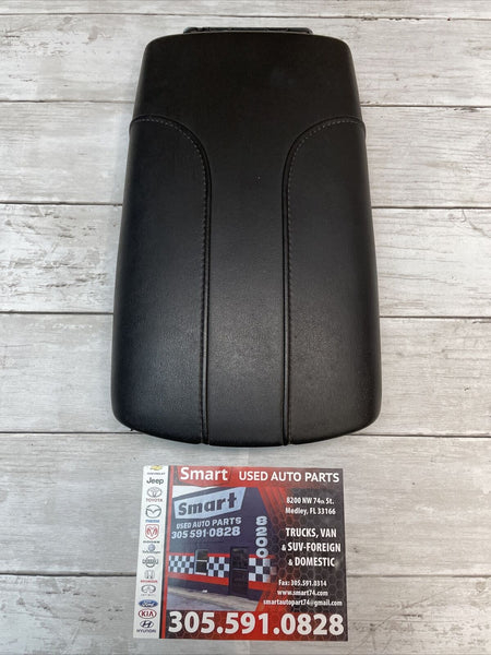 2019 NISSAN ROGUE SPORT CENTER CONSOLE ARM REST ONLY BLACK LEATHER ASSY OEM