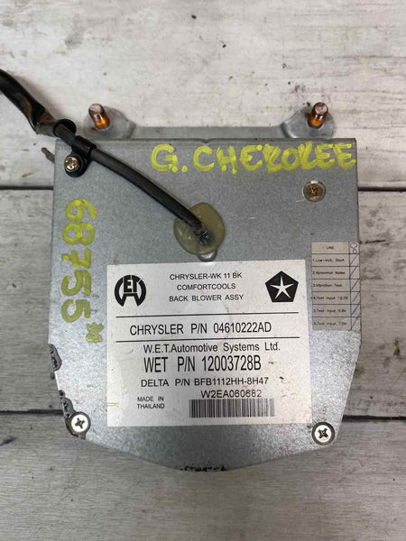 VENTILADOR SUPERIOR DEL ASIENTO DELANTERO DEL JEEP GRAND CHEROKEE 2015 OEM 04610222AD