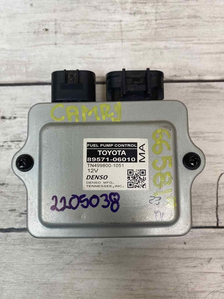 Módulo de control de bomba de combustible Toyota Corolla 2.5L FWD 2018-2020, conjunto OEM 8957106010