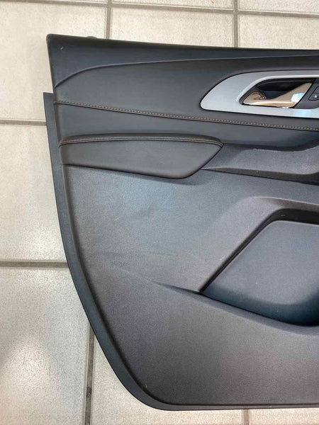 CHEVROLET TRAVERSE 2020 PANEL DE MOLDURA DE PUERTA INTERIOR DELANTERA IZQUIERDA DE CUERO NEGRO 84593210