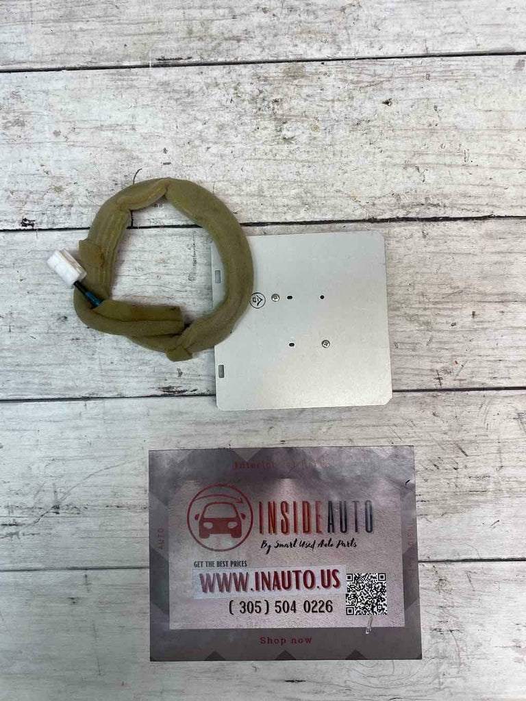 2014 2019 TOYOTA 4RUNNER GPS NAVIGATION ANTENNA ASSY OEM 8686035090