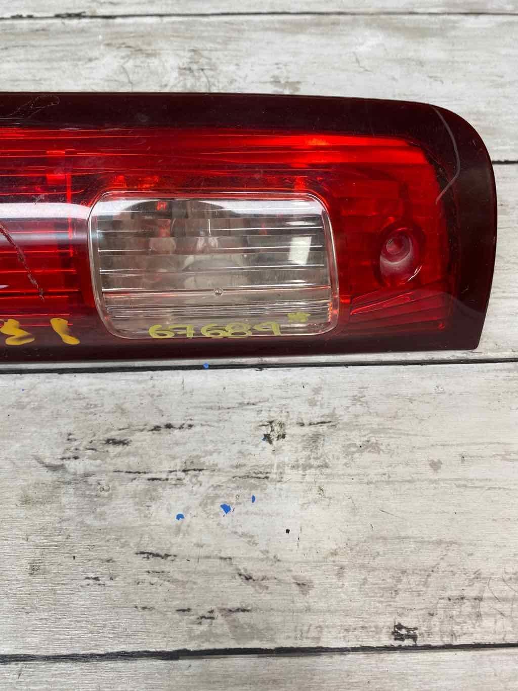2014 DODGE RAM 1500 3RD BRAKE LIGHT AVOIDANCE LAMP ASSEMBLY OEM
