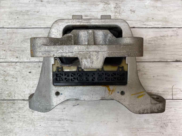 2020 CHEVY EQUINOX 1.5L ENGINE FRAME MOUNT OEM 84304334
