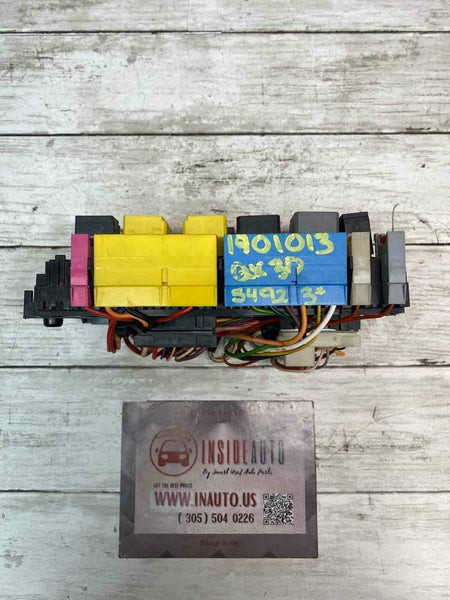 2017 2019 INFINITI QX30 JUNCTION FUSE RELAY BOX OEM A2469067100