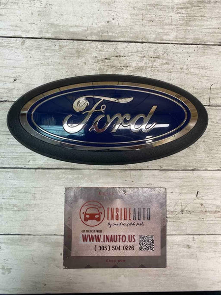 2018 2020 FORD F150 FRONT GRILLE EMBLEM OEM *MUST SEE PICTURES*